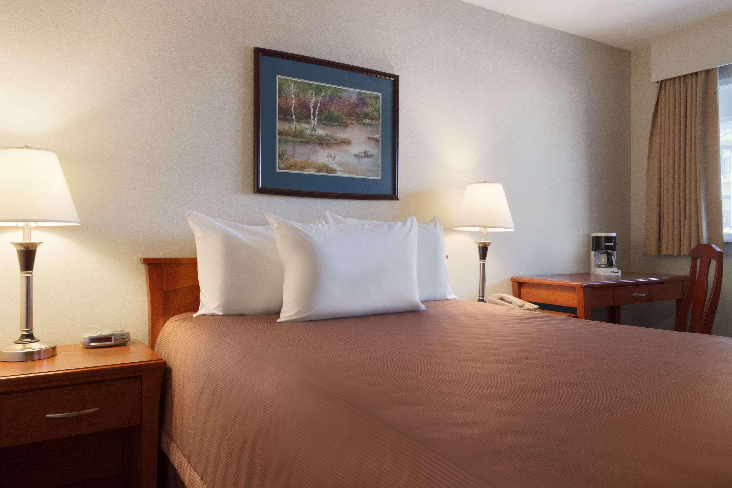 Travelodge By Wyndham Langley Esterno foto