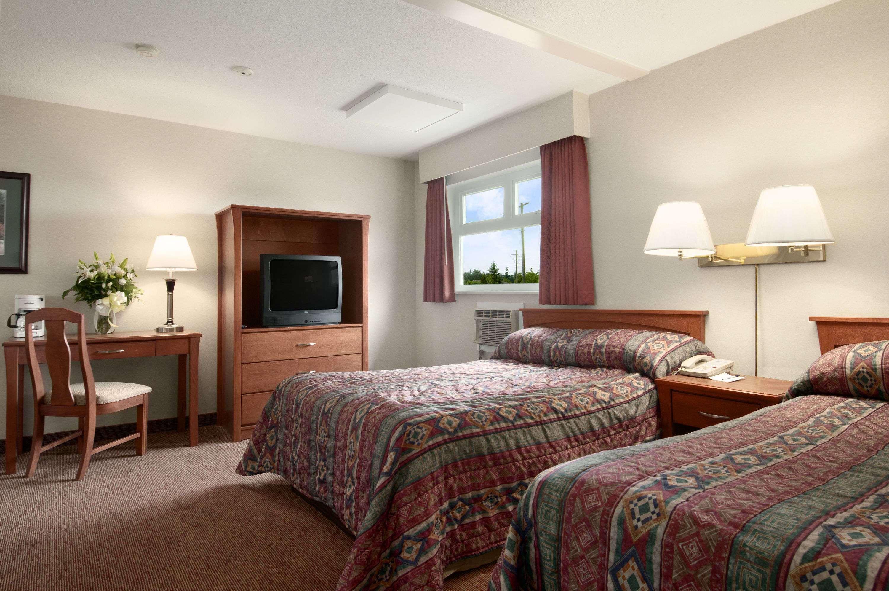 Travelodge By Wyndham Langley Esterno foto