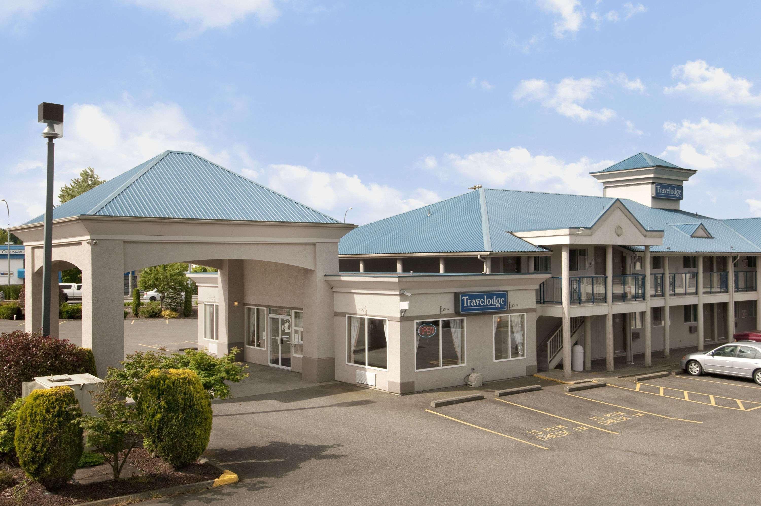 Travelodge By Wyndham Langley Esterno foto